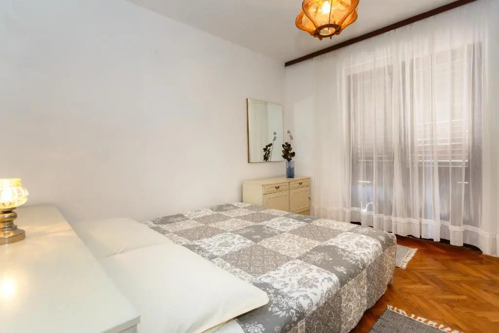 Shabby Chic Apartment ° 1 close to Krk centre