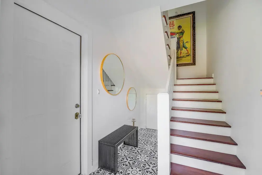 Pet-friendly Houston Apartment: 1 Mi to Downtown!