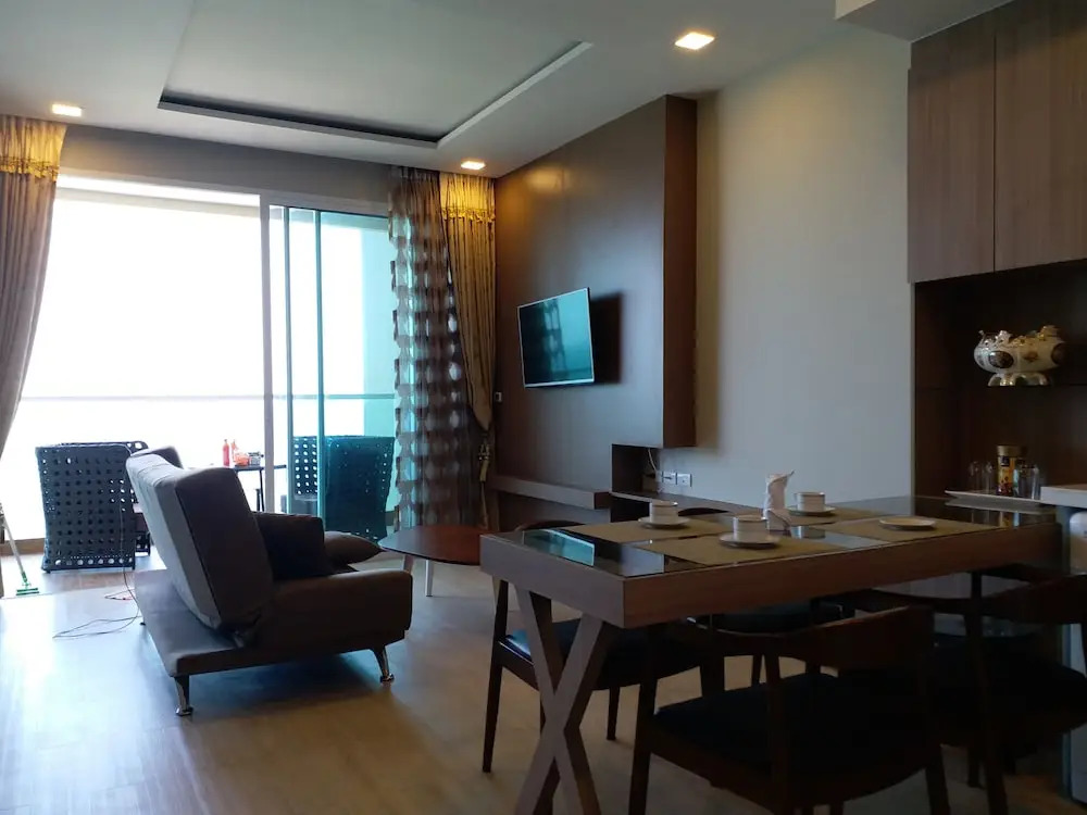 Cetus Beachfront Jomtien