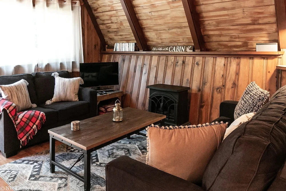The Simple Life Cabin Apartment 2