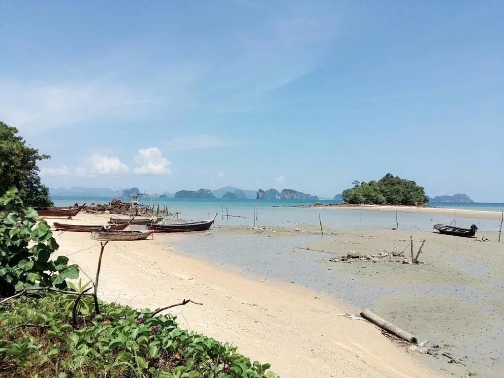 Suntisook Resort