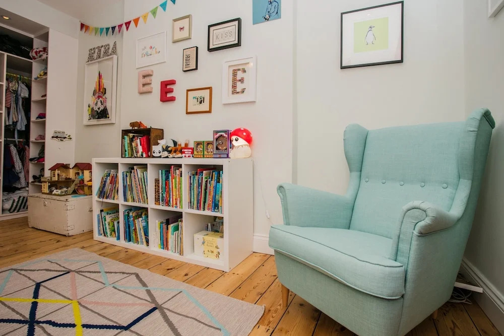 3 Bedroom Family Home Sleeps 6 in Camden