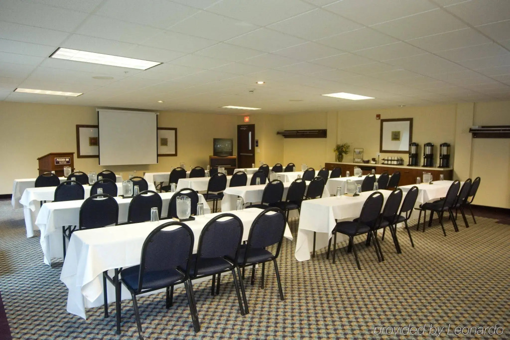 Phoenix Inn Suites Albany