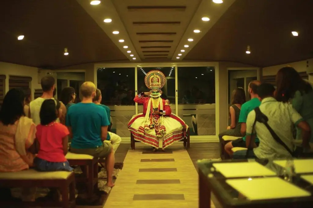 Indiavacationz Houseboats