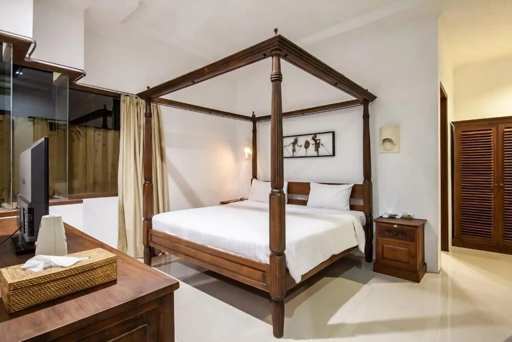 PB - 7BR - V5 & V1 7BR Private Pool Villa, Walk to Seminyak Beach