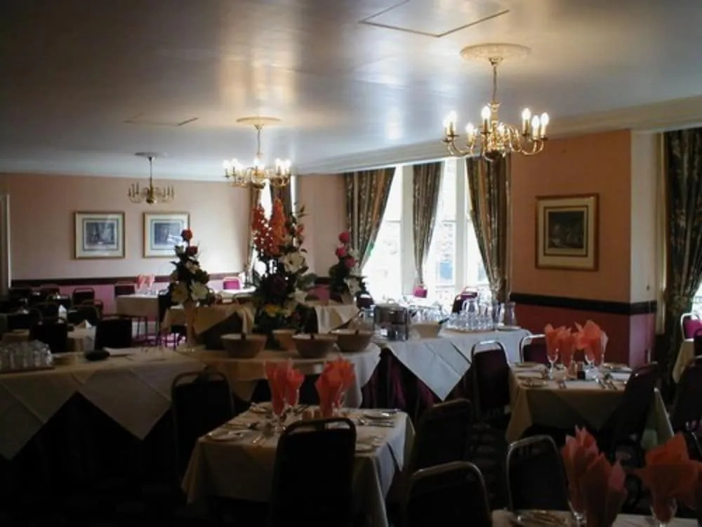Glen Usk Hotel
