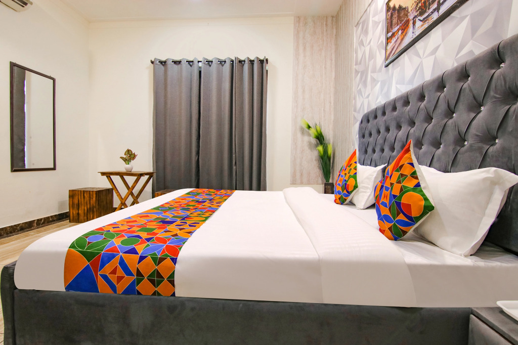 FabHotel Sky Lark Farm
