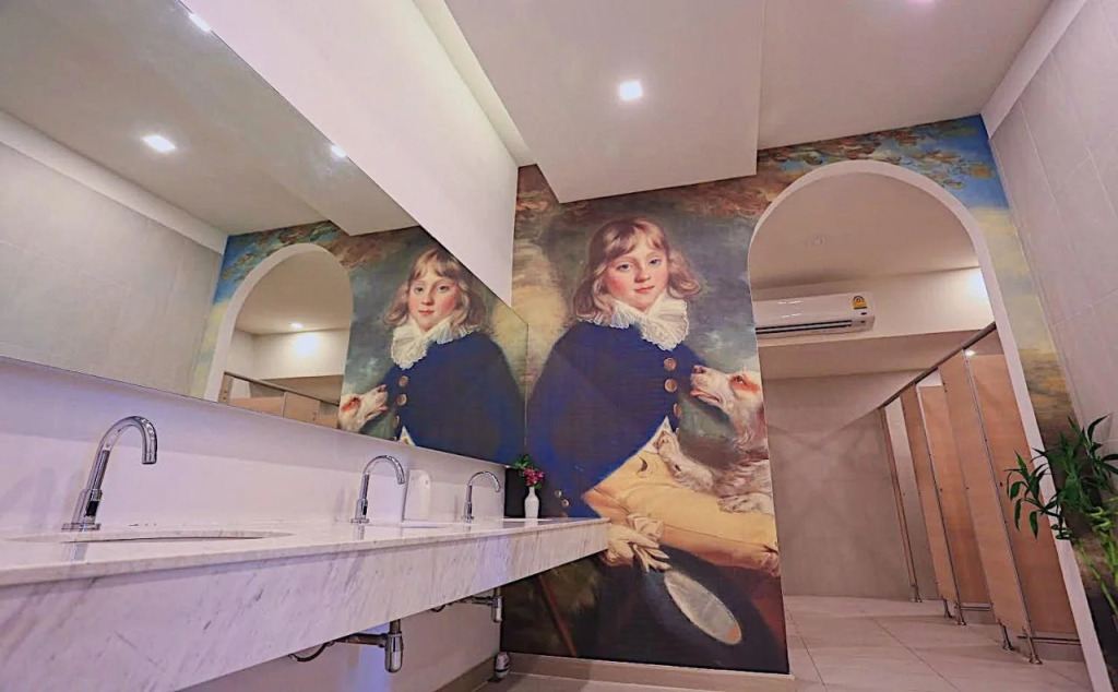 Bright Hotel