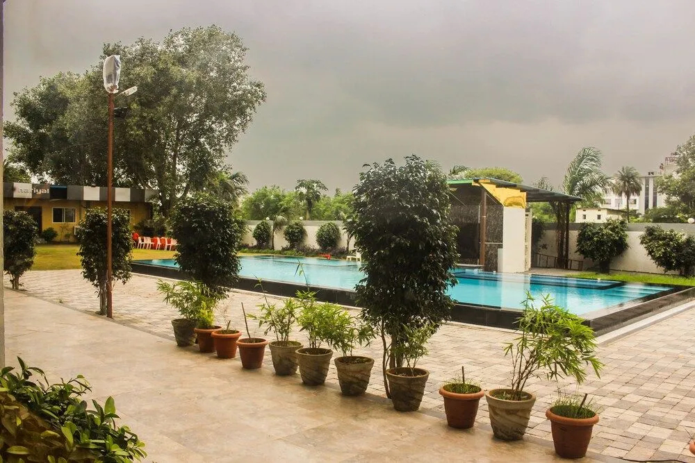 Solitaire Hotel and Resort