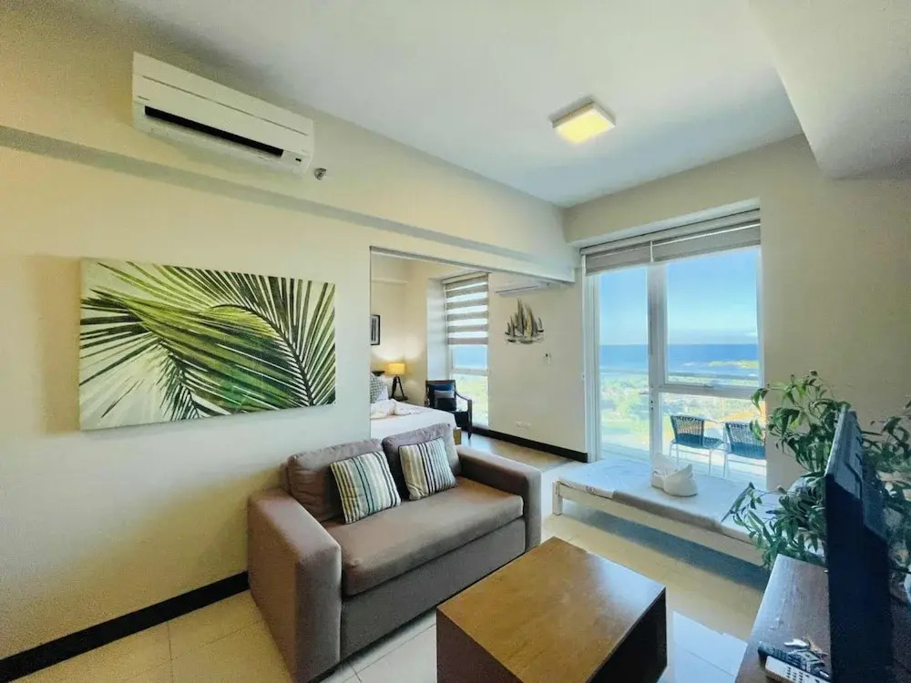MactanNewtown Staycation Near The Beach