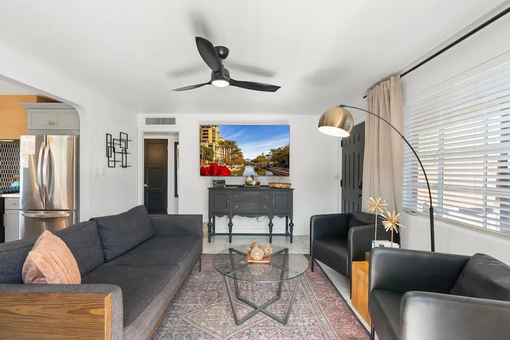 Midtown Digs