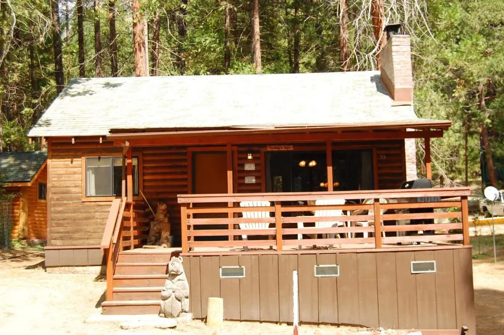 35 Cubby'S Den