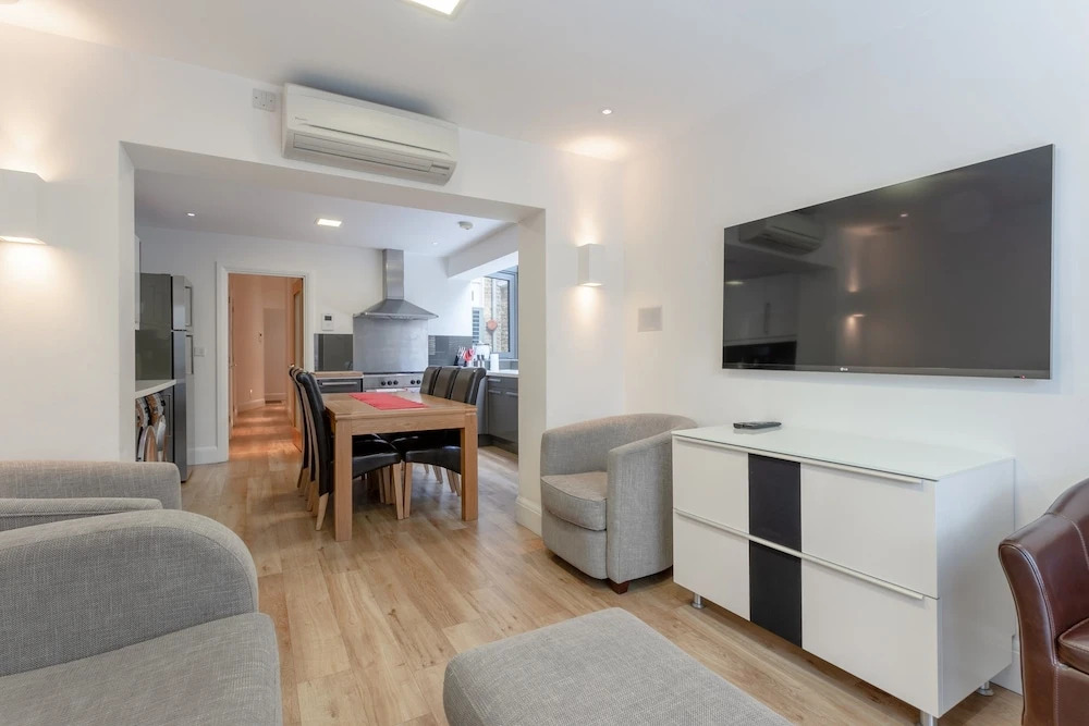 Luxury 2 Bedroom London Apartment
