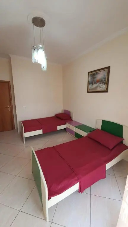 Cozy 2 bedroom /1 Bath Apartment/Tirana