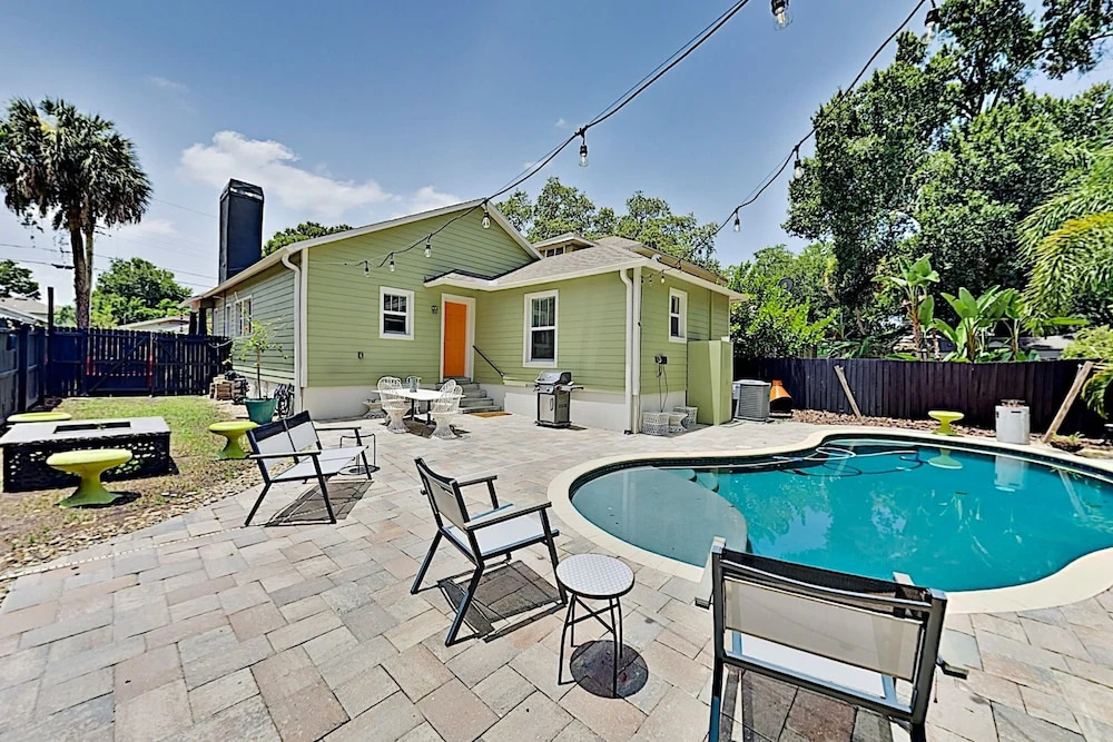 305whaya 3 Bedroom Home
