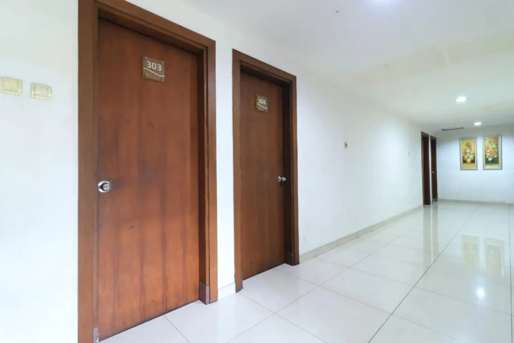 Urbanview Mroom PH Kemang
