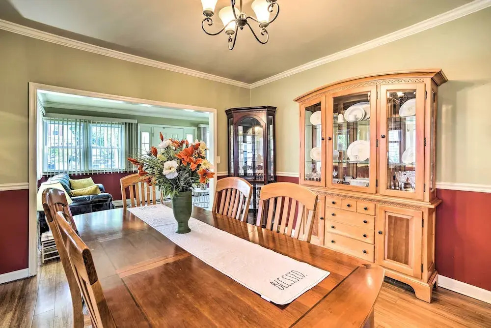 Pet-friendly Latham Retreat ~ 7 Mi to Albany!