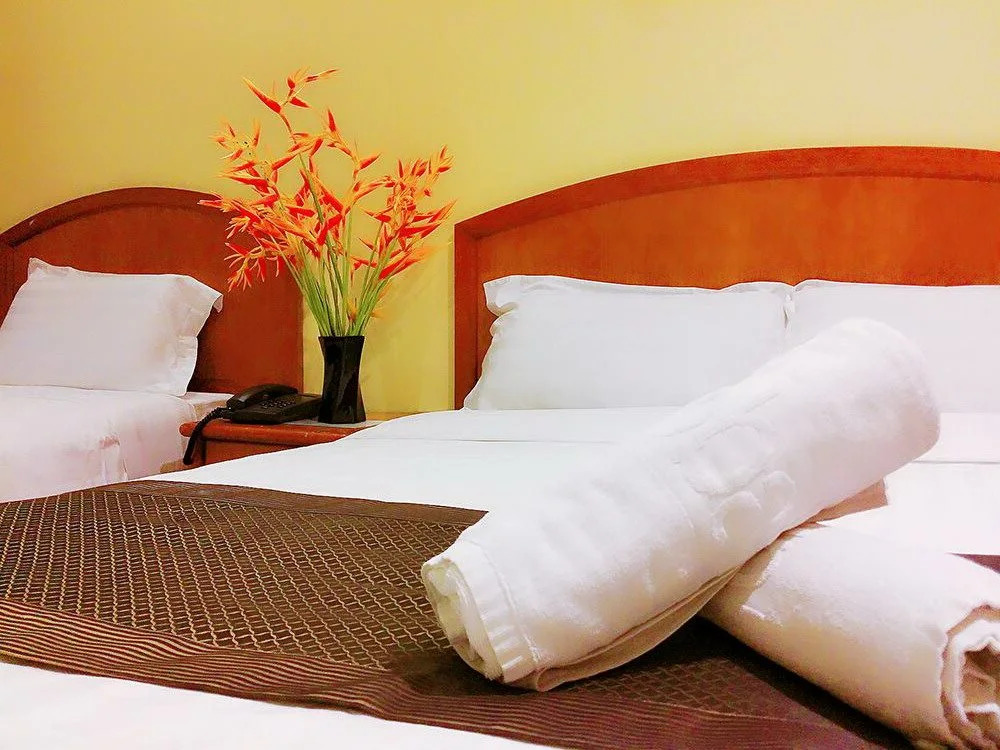 Global Hotel