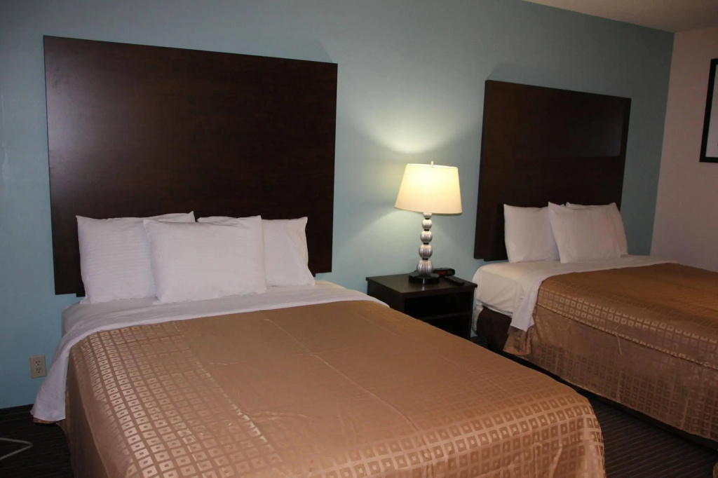 Sterling Inn near IAG Airport
