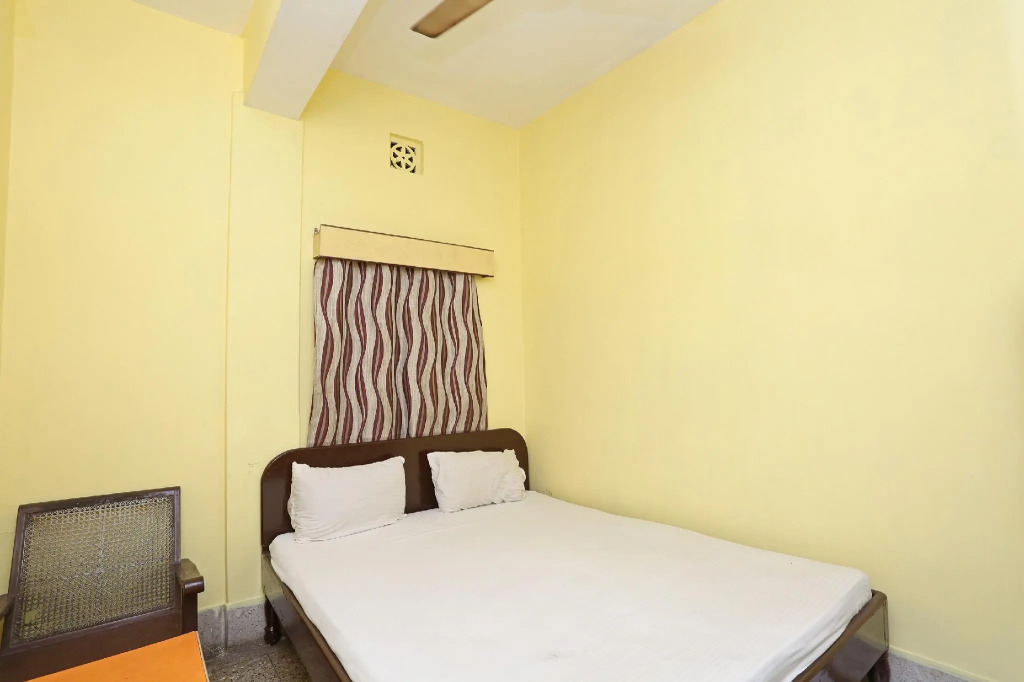 Hotel O Surya