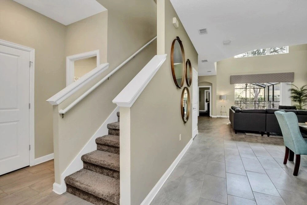 "boutique" Style Home Near Disney! 5 Bedroom Home by RedAwning
