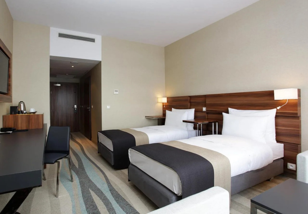 Warsaw Plaza Hotel