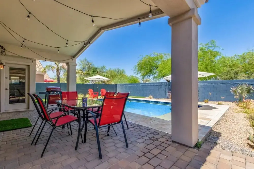 Walk 2 TPC Mayo Swim Putt Grill Heated Pool