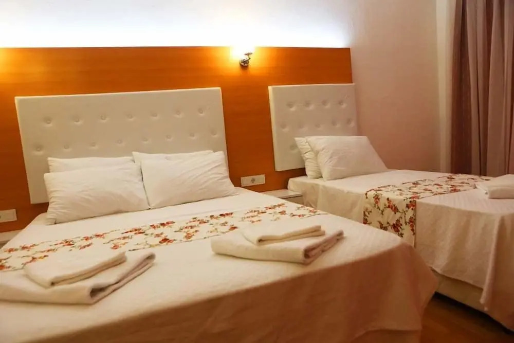 Uğur Otel