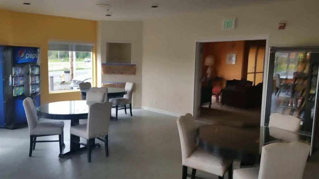 Orca Inn Suites