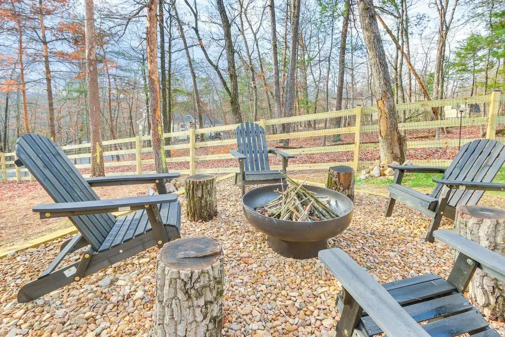 Mt Jackson Home w/ Hot Tub ~ 2 Mi to Bryce Resort!