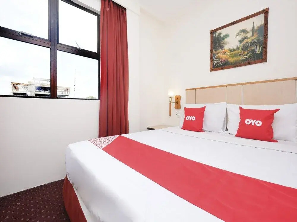 OYO 89968 Sri Sutra Hotel