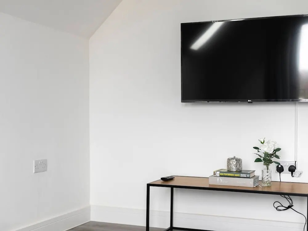 Skyvillion -vineyard Court- Enfield 1bed With Balcony
