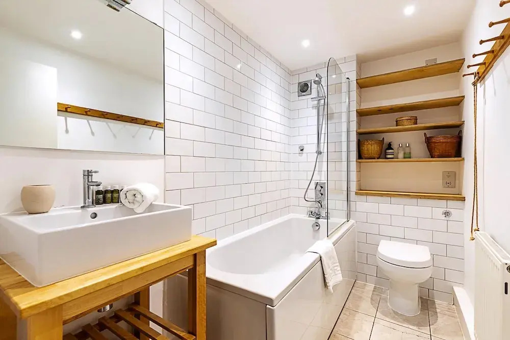 Tranquil 2 Bedroom Apartment in East London