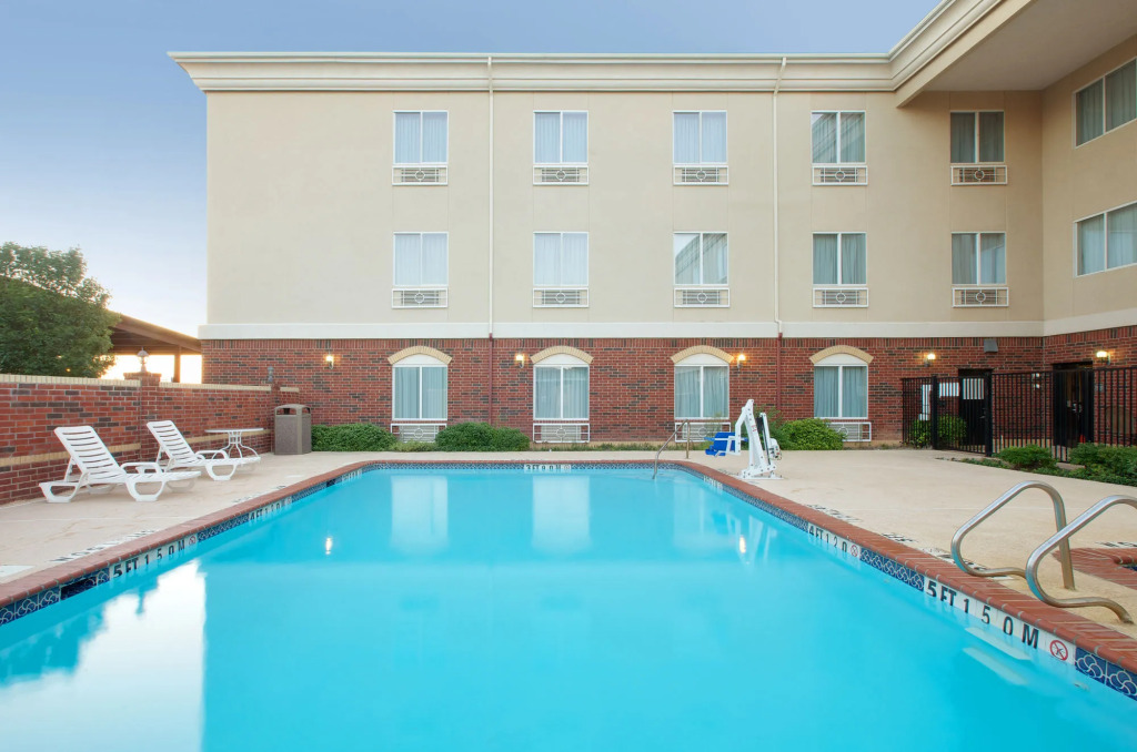 Holiday Inn Express Hotel & Suites Abilene Mall South by IHG