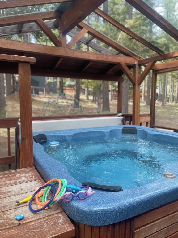 The Blue Lake House - Family fun Abound