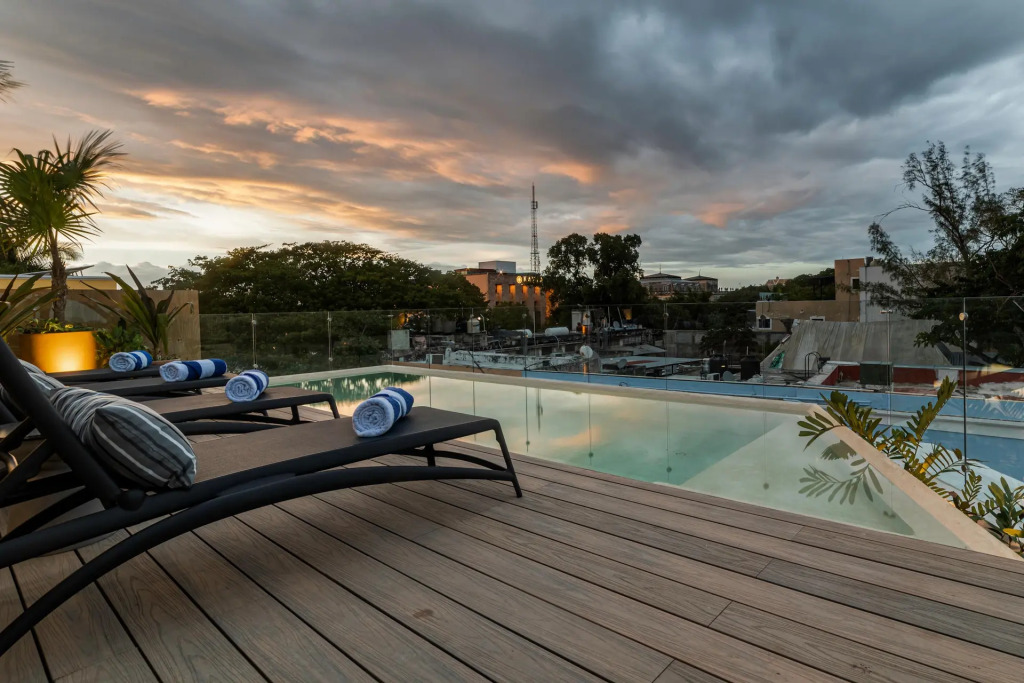 Casa Continental Hotel Boutique & Suites