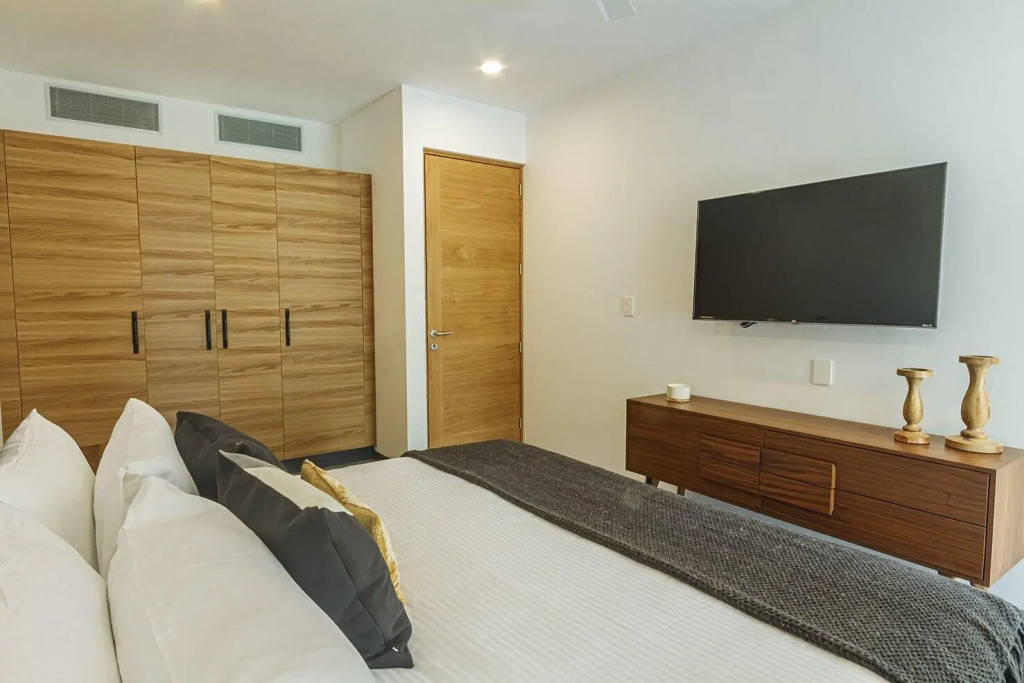 It Beach Condo