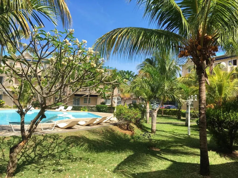Apartment With 2 Bedrooms in Flic en Flac, With Wonderful Mountain Vie