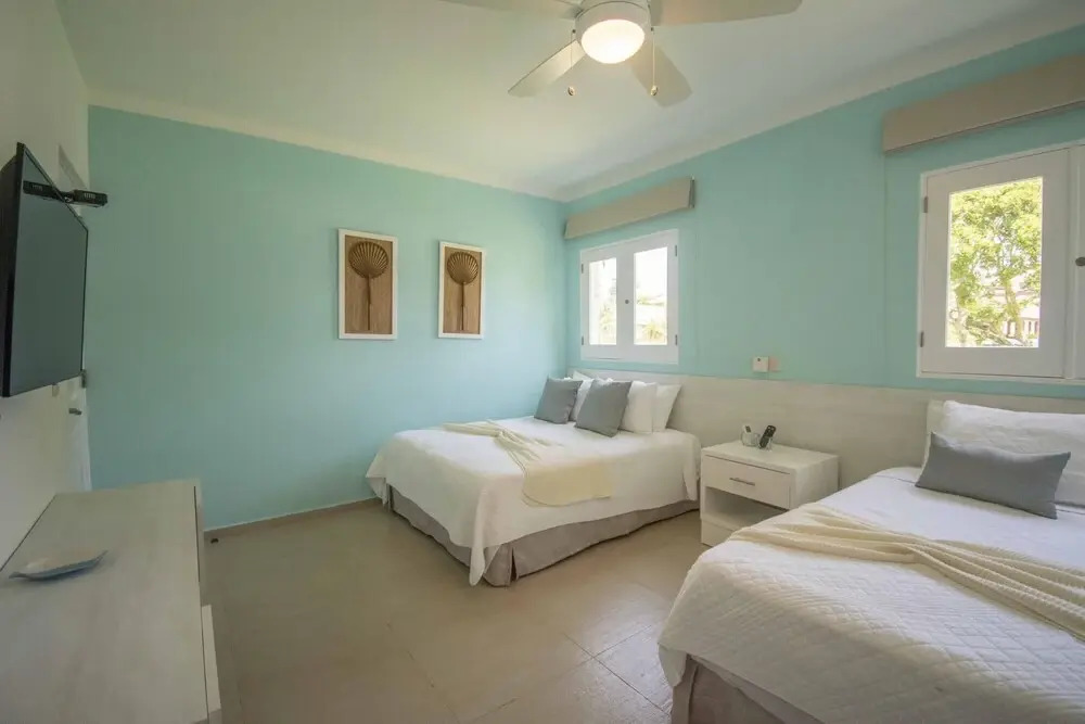 Colorful Golf-front Villa With Private Pool in Exclusive Beach Resort