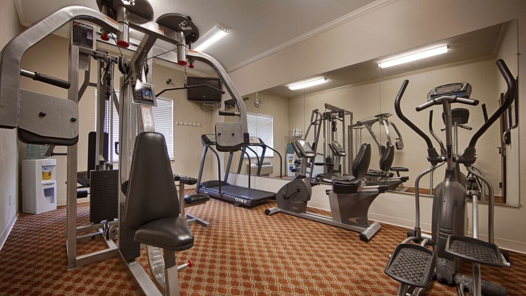 Best Western Limestone Inn and Suites