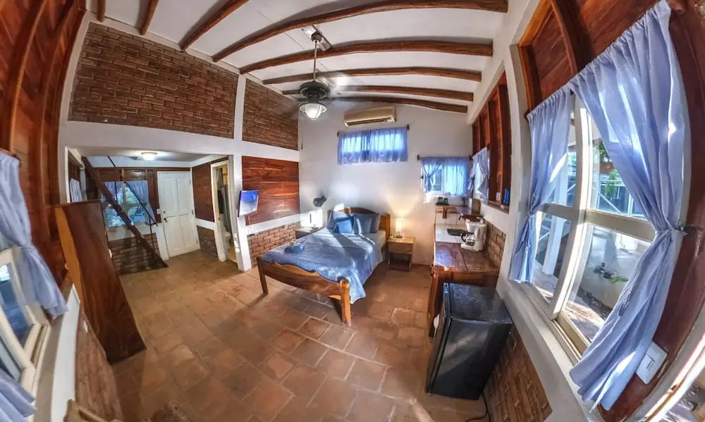 Romantic Beachfront Casita w Pool - AC - Sleeps 4