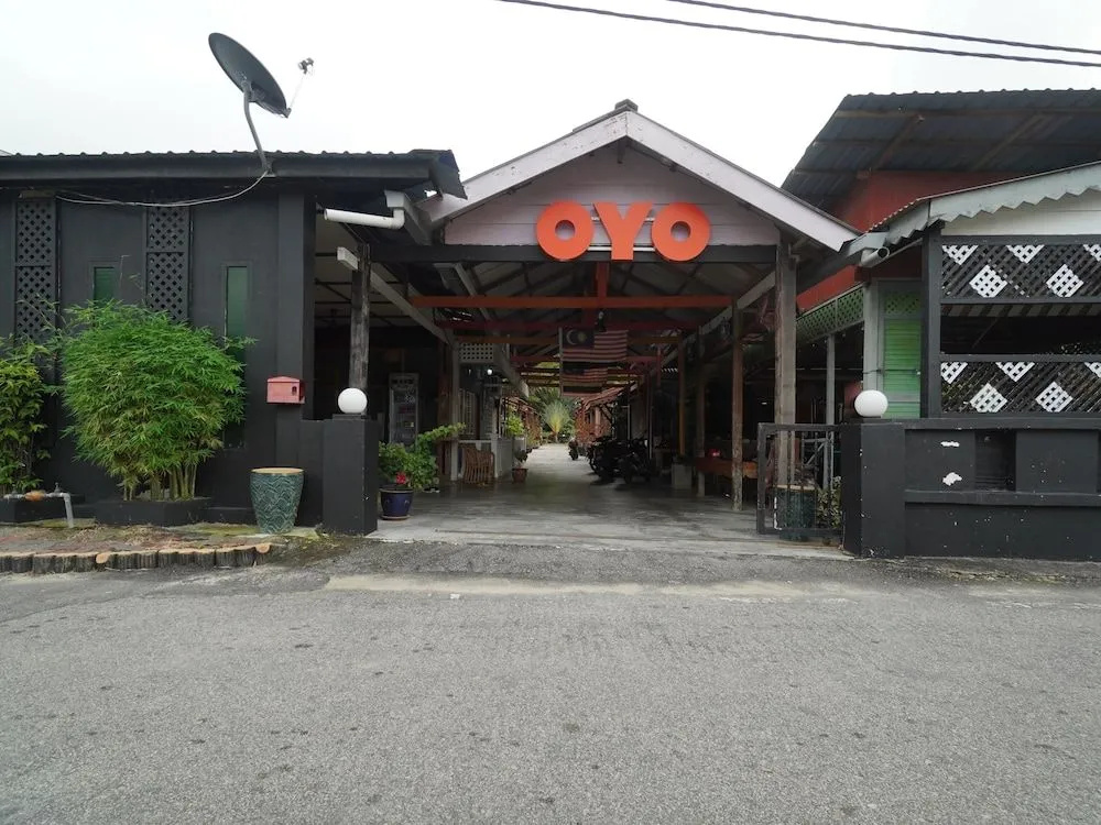 OYO 89646 Panvill Resort