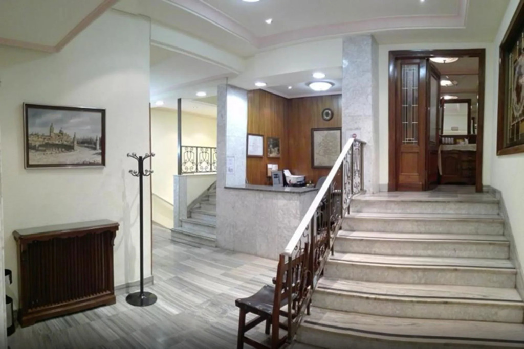 Hotel Castellano Centro
