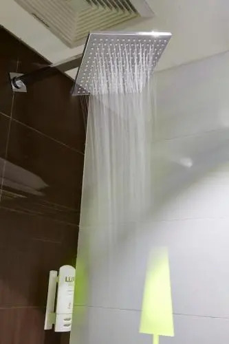 IU Hotel Chongqing Hechuan Ruishan Road Taermen Square