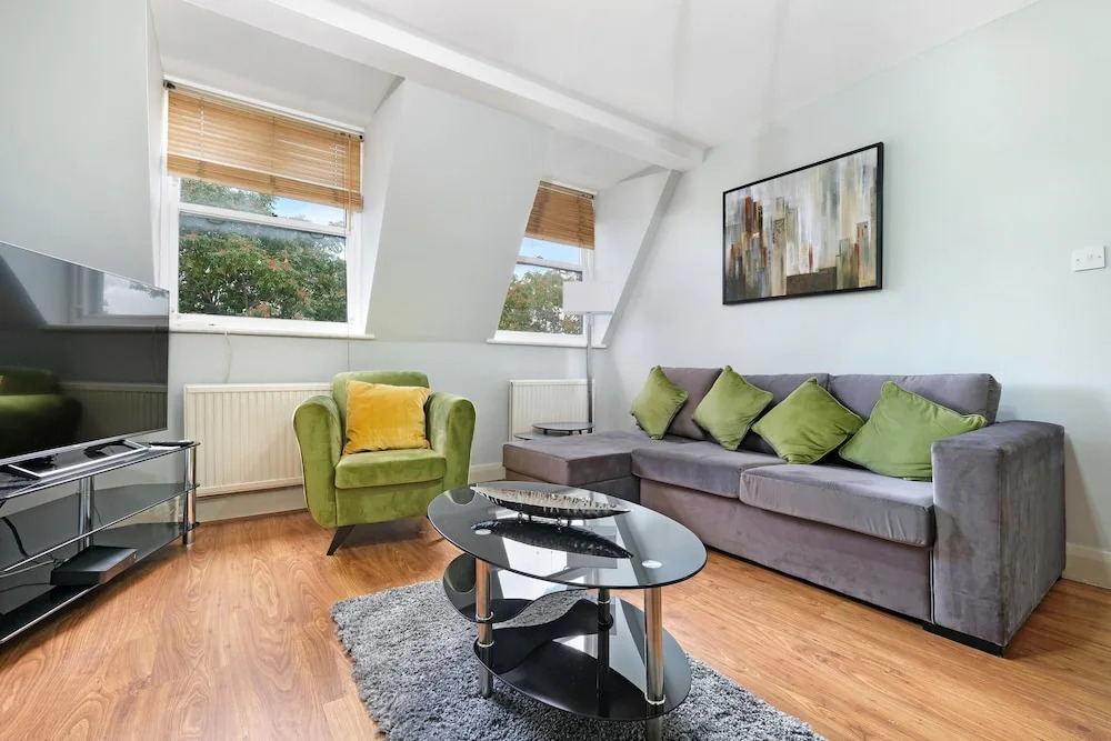 Kensington Olympia Relaxing 2 Bedrm Apt