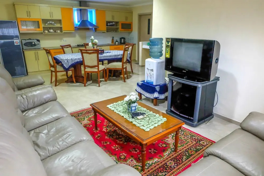 3 Bedroom Permata Senayan Apartment By Travelio