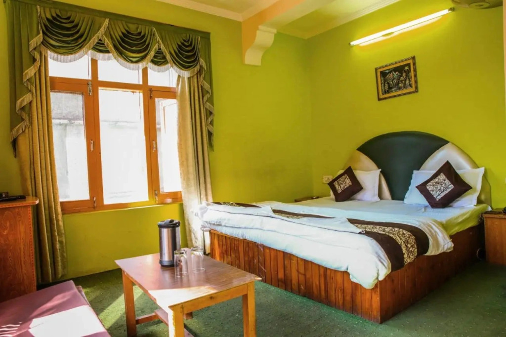 Hotel Century Gangri