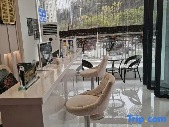 Songtao Huidu Business Hotel