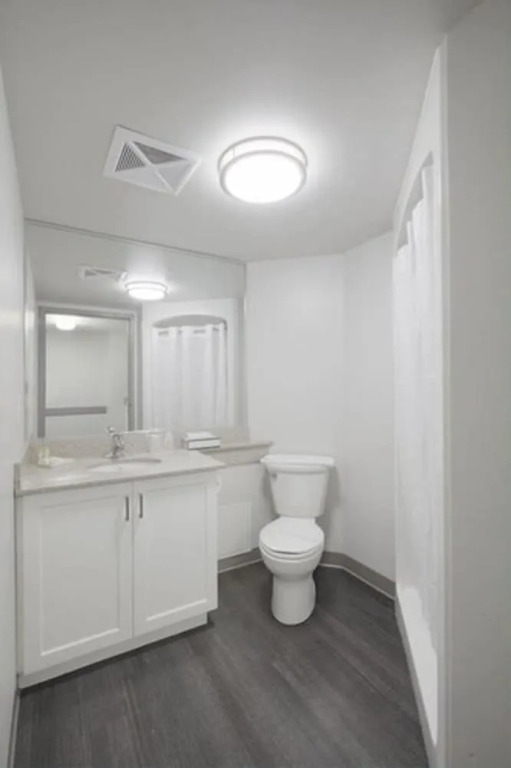 Residence and Conference Centre – King City