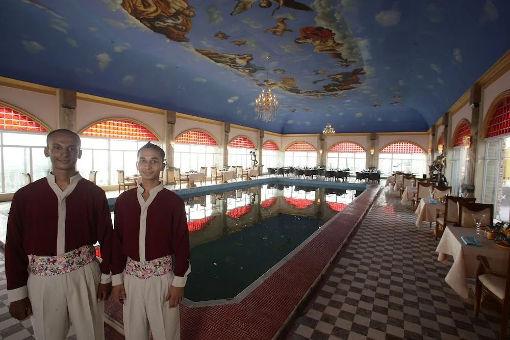 Imperial Grand Palace Hotel